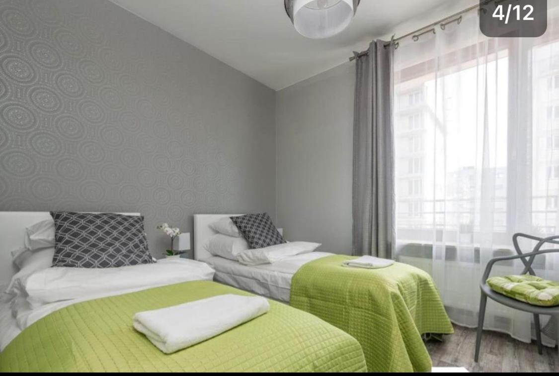 Apartment Cybernetyki Business Centre, Chopin Airport, Parking Warsaw