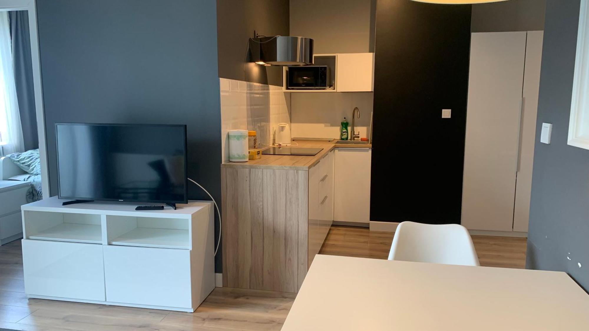 Apartment Cybernetyki Business Centre, Chopin Airport, Parking Warsaw