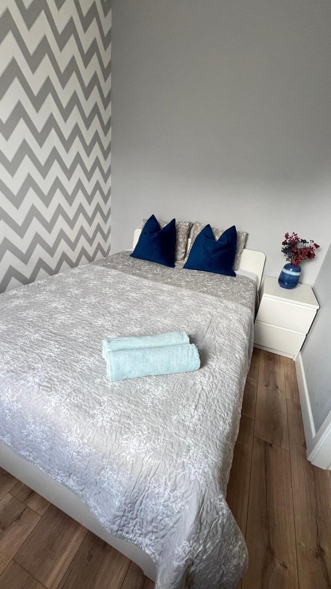Apartment Cybernetyki Business Centre, Chopin Airport, Parking *
