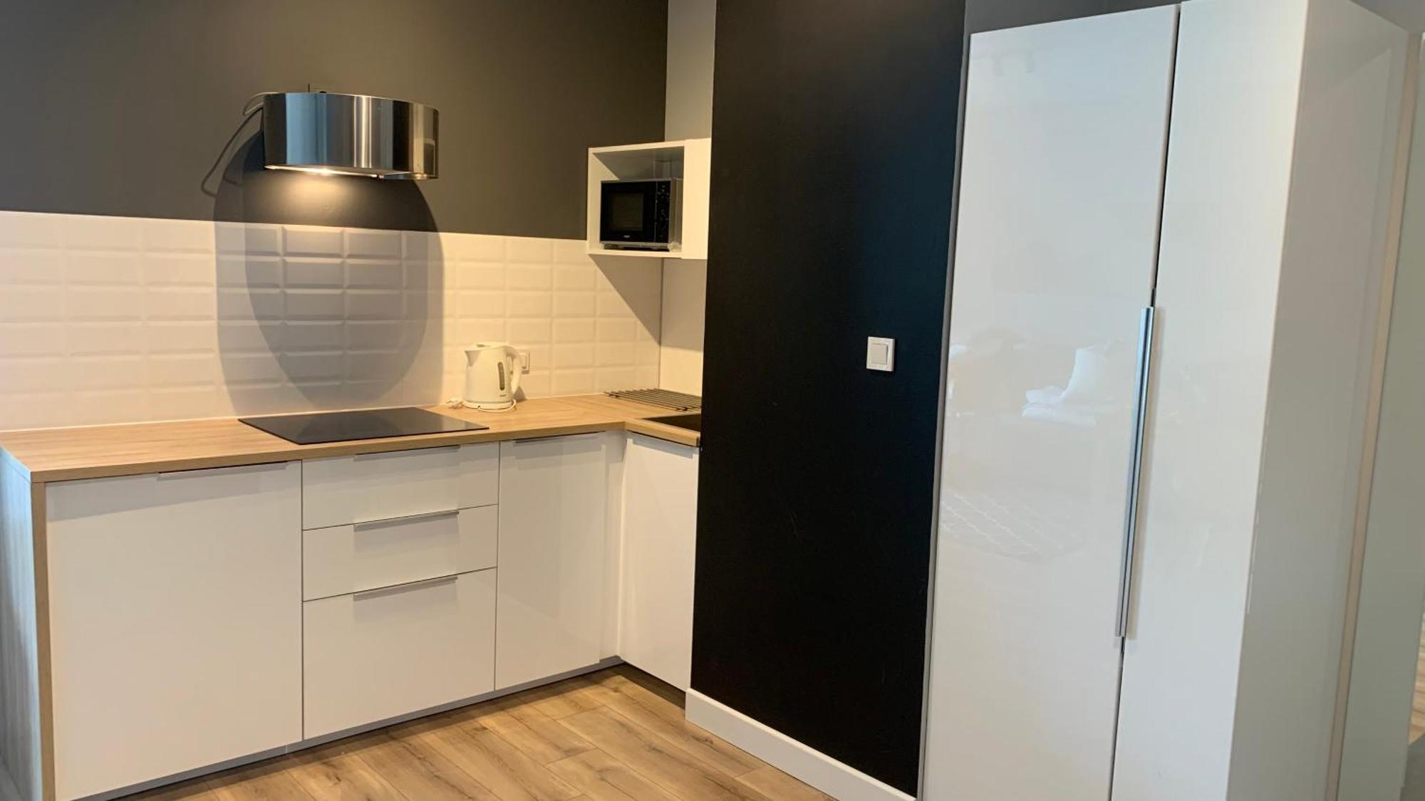 Apartment Cybernetyki Business Centre, Chopin Airport, Parking